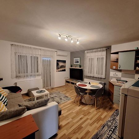 Apartman Trio Maksimir Ζάγκρεμπ Εξωτερικό φωτογραφία